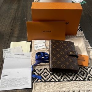 Louis Vuitton Agenda MM